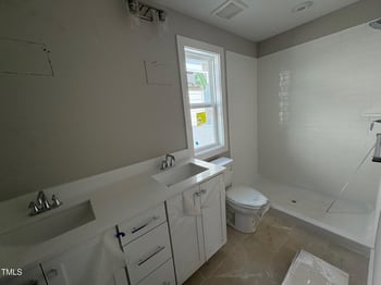 107 Parkland Dr, Pittsboro, NC 27312