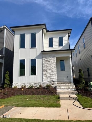 107 Parkland Dr, Pittsboro, NC 27312