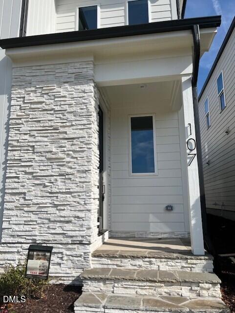 107 Parkland Dr, Pittsboro, NC 27312