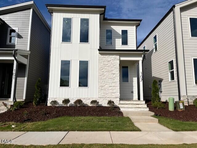 107 Parkland Dr, Pittsboro, NC 27312