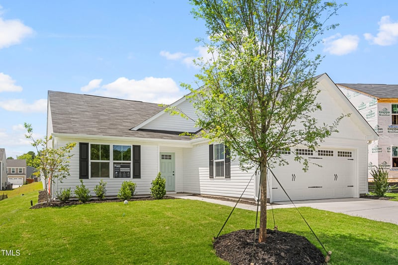 107 Port Charlotte Ct, Sanford, NC 27330