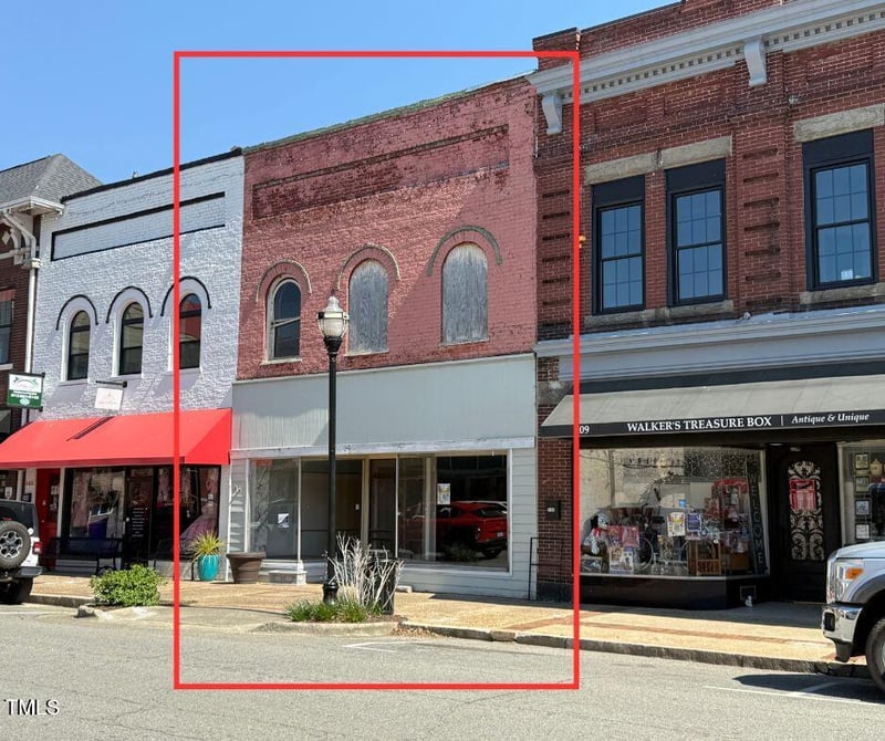 107 Raiford St, Selma, NC 27576