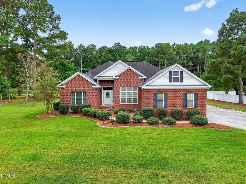 107 Raintree Ln, Goldsboro, NC 27534