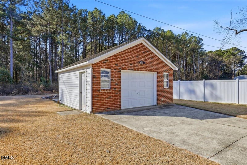 107 Raintree Ln, Goldsboro, NC 27534