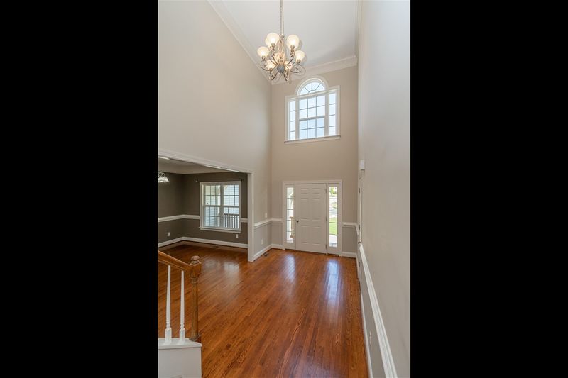 107 Regulator Dr, Clayton, NC 27520
