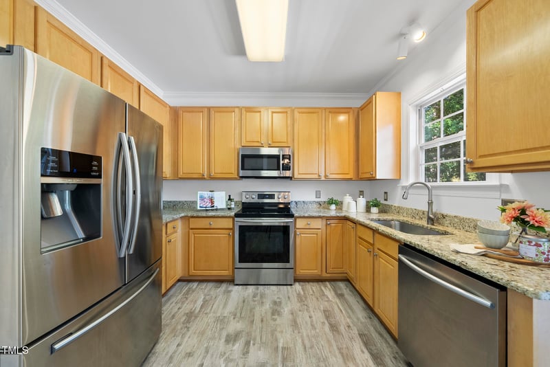 107 Roan Dr, Garner, NC 27529