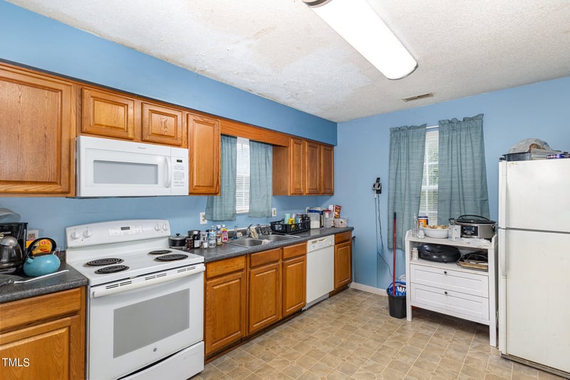 107 Rocky Ford Rd, Louisburg, NC 27549