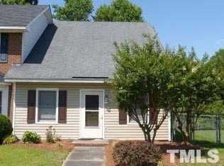 107 Rollingwood Dr, Dunn, NC 28334