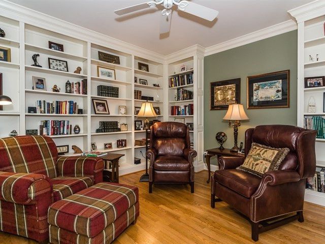 107 Ronsard Ln, Cary, NC 27511