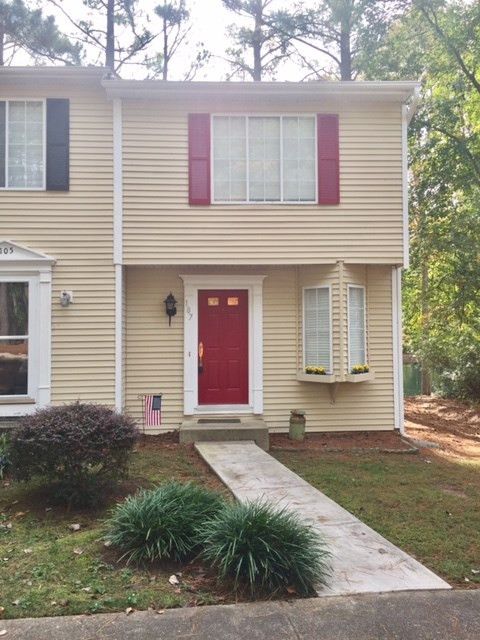 107 Rosebrooks Dr, Cary, NC 27513