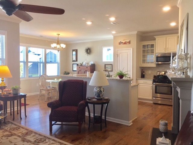 107 Salt Cedar Ln, Chapel Hill, NC 27516