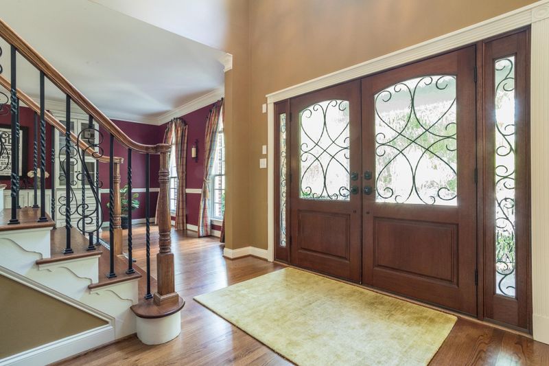 107 Santa Fe Trl, Cary, NC 27519