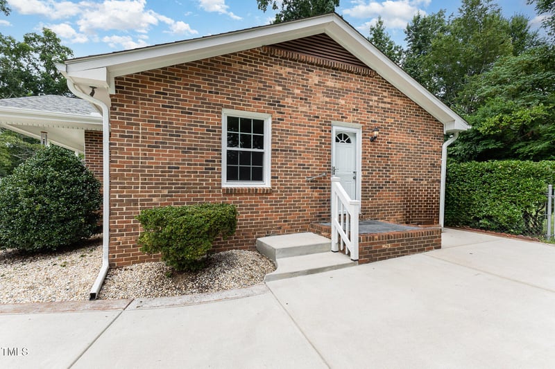 107 Shetland Ct, Garner, NC 27529