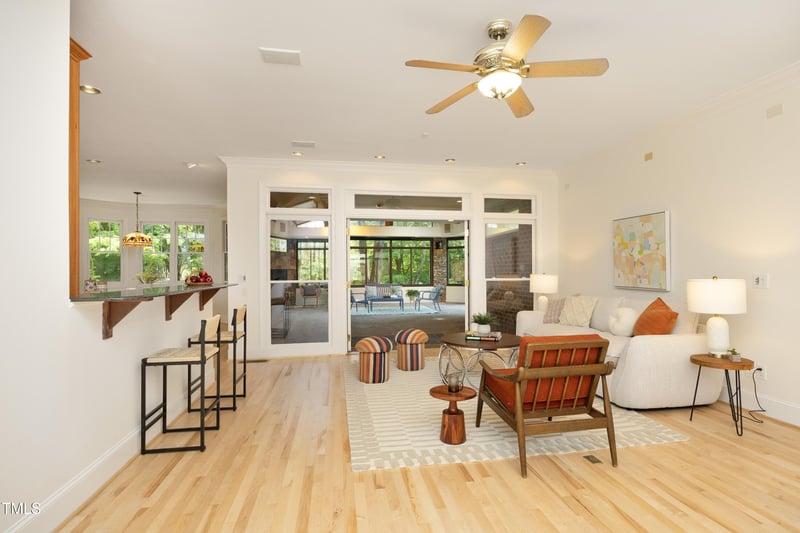 107 Silo Dr, Chapel Hill, NC 27514