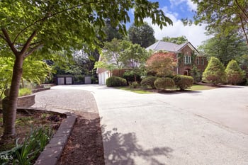 107 Silo Dr, Chapel Hill, NC 27514