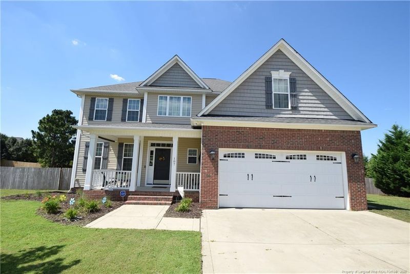107 Silverthorne Dr, Sanford, NC 27332