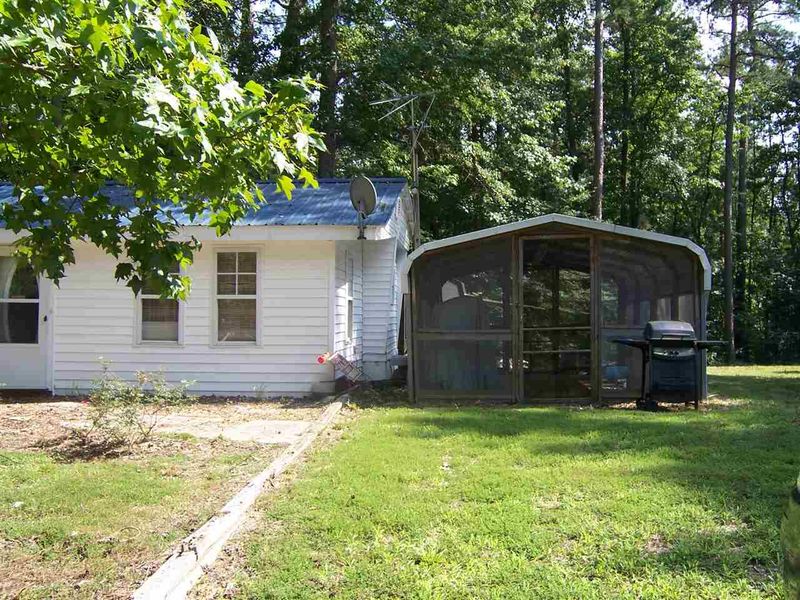 107 Spearhead Dr, Louisburg, NC 27549