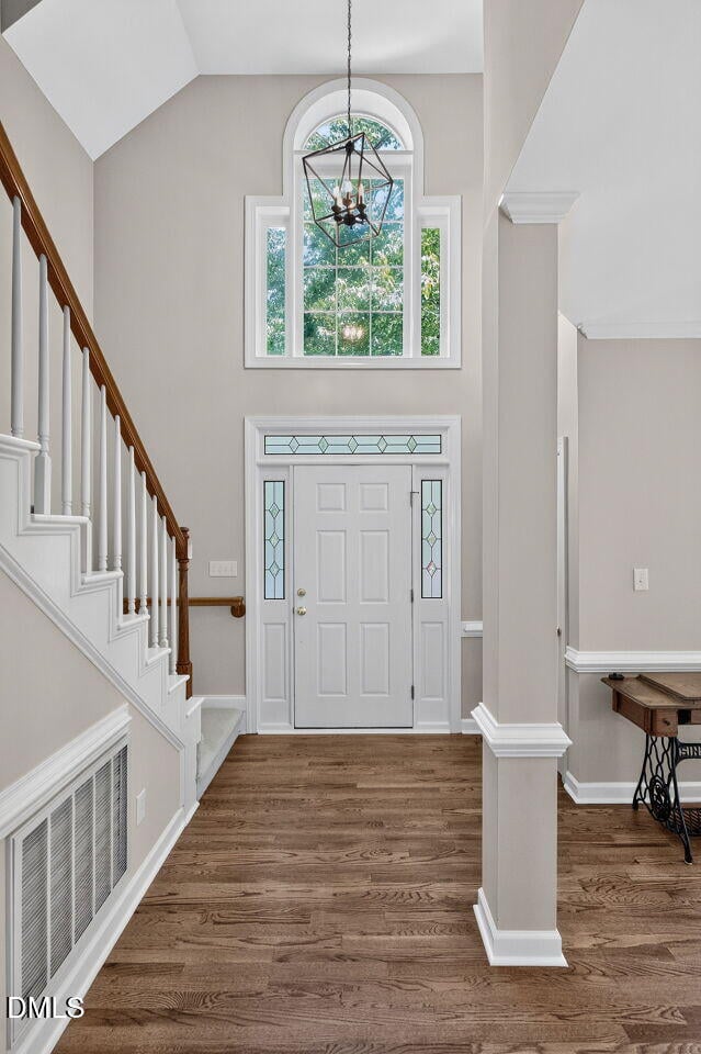 107 Stansbury Ct, Cary, NC 27518