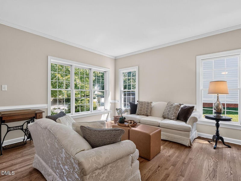 107 Stansbury Ct, Cary, NC 27518
