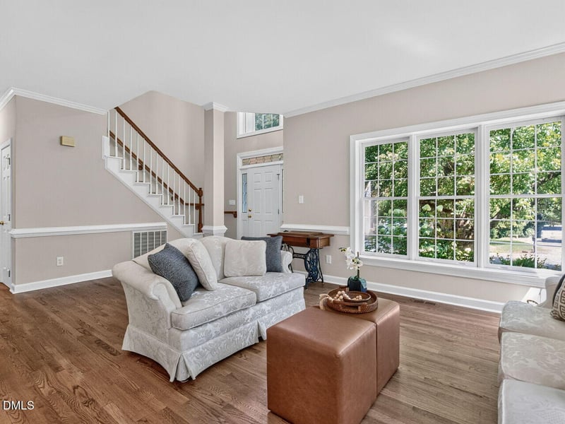 107 Stansbury Ct, Cary, NC 27518