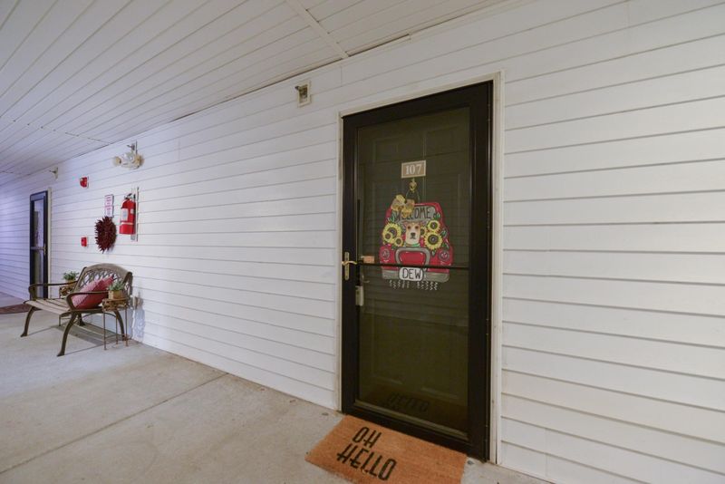 107 Sturbridge Dr #15, Clayton, NC 27520