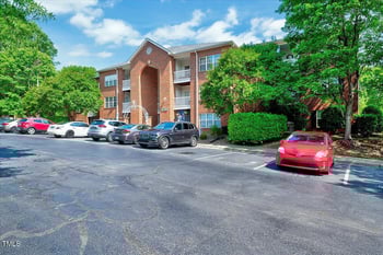 107 Sturbridge Dr, Clayton, NC 27520
