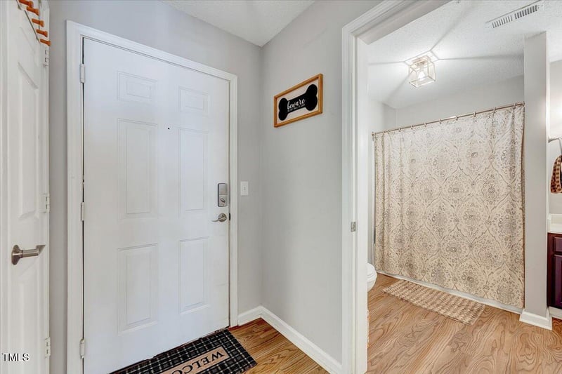 107 Sturbridge Dr, Clayton, NC 27520