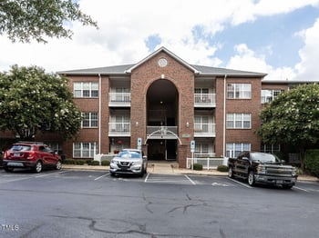 107 Sturbridge Dr, Clayton, NC 27520