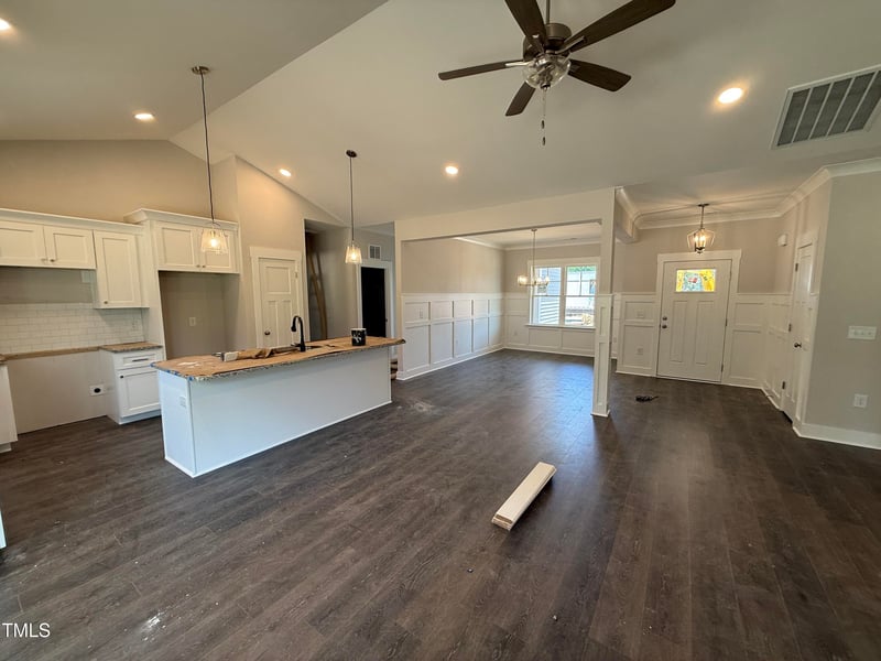 107 Tee Dr, Selma, NC 27576