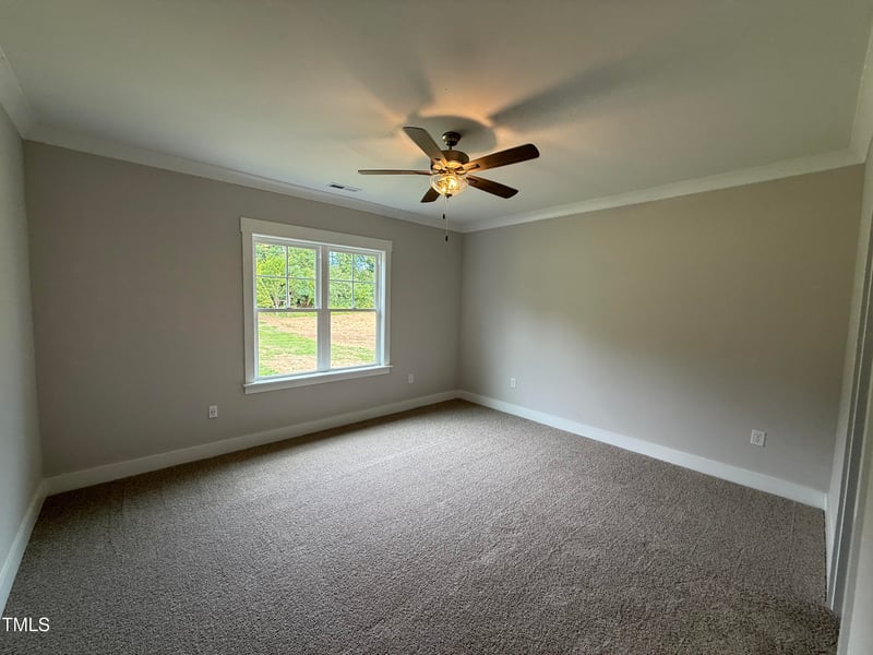 107 Tee Dr, Selma, NC 27576