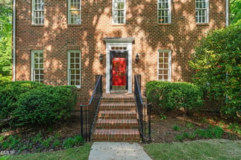 107 Thornewood Dr, Cary, NC 27518