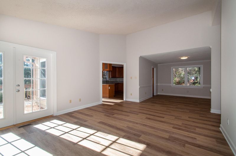 107 Tiercel Ct, Cary, NC 27518