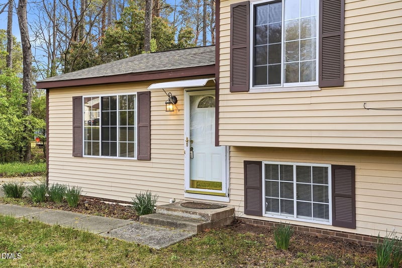 107 Tottingham Ct, Garner, NC 27529