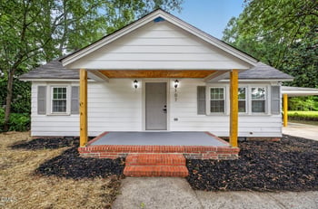 107 W Underwood Ave, Smithfield, NC 27577