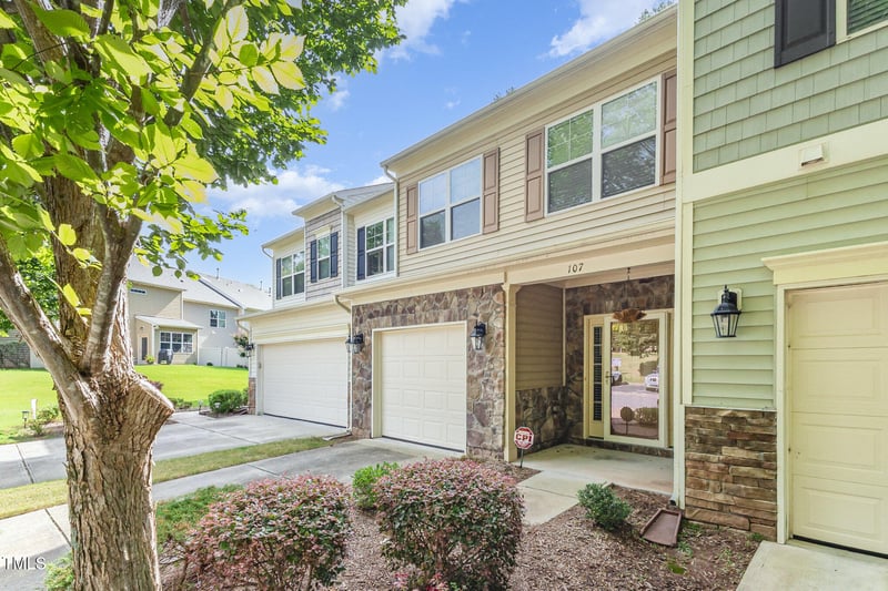 107 Vickery Hill Ct, Durham, NC 27703