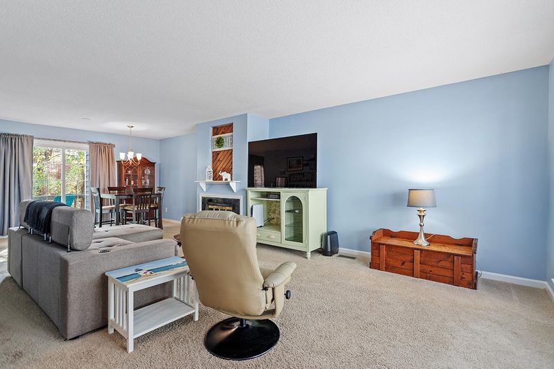 107 Virginia Pl, Cary, NC 27513