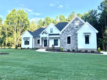 107 Walnut Hall Ct, Selma, NC 27576