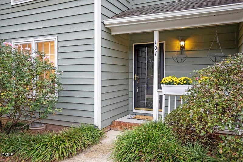 107 Weathersfield Dr, Durham, NC 27713