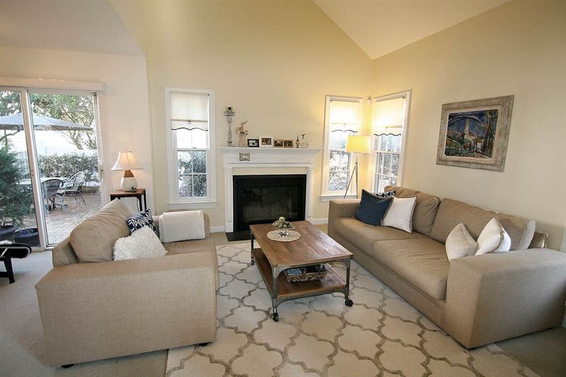 107 Westview Cv, Cary, NC 27513