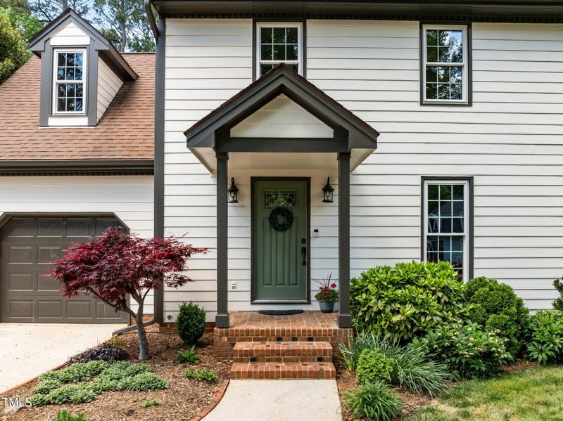 107 Whitby Ct, Cary, NC 27511