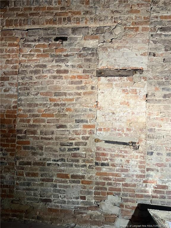 107 Wicker St, Sanford, NC 27330