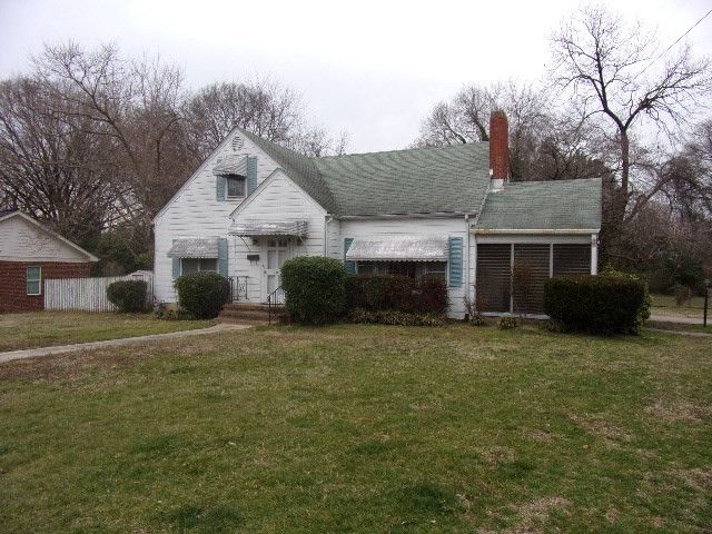 107 Williamson St, Louisburg, NC 27549