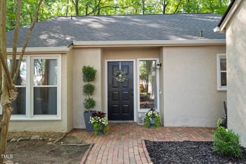 107 Wimbledon Ct, Cary, NC 27511