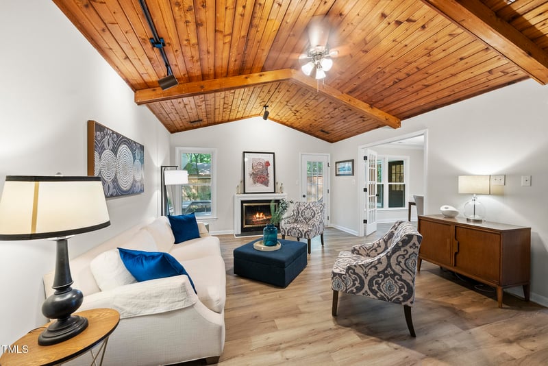107 Wimbledon Ct, Cary, NC 27511