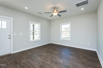 1070 Pinnix Lp, Burlington, NC 27217