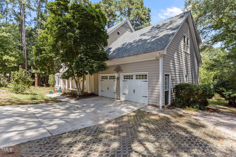 10708 Trappers Creek Dr, Raleigh, NC 27614
