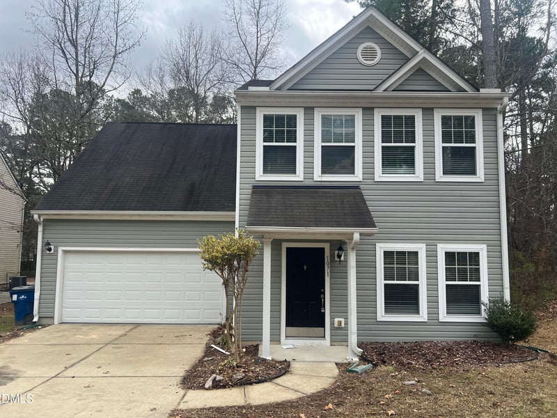 1071 Heritage Manor Dr, Raleigh, NC 27610