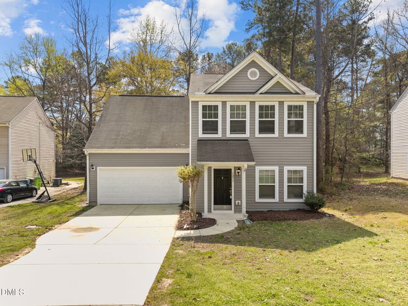 1071 Heritage Manor Dr, Raleigh, NC 27610