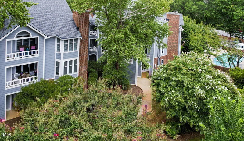 1071 Wirewood Dr #301, Raleigh, NC 27605