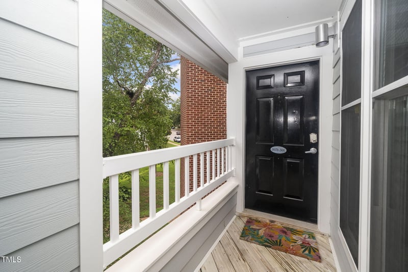 1071 Wirewood Dr #301, Raleigh, NC 27605